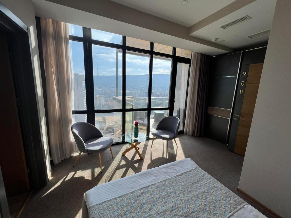 Hotel Sky Station Tbilisi Exteriör bild