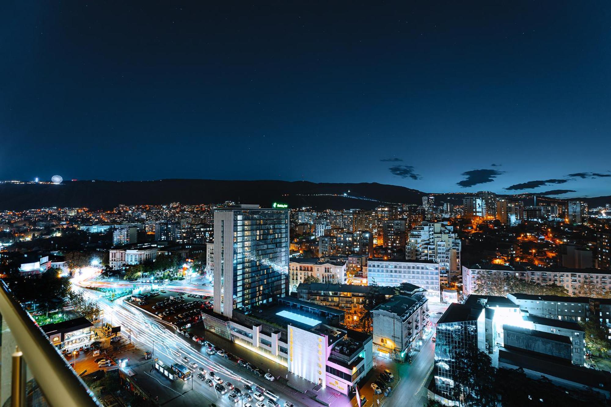 Hotel Sky Station Tbilisi Exteriör bild